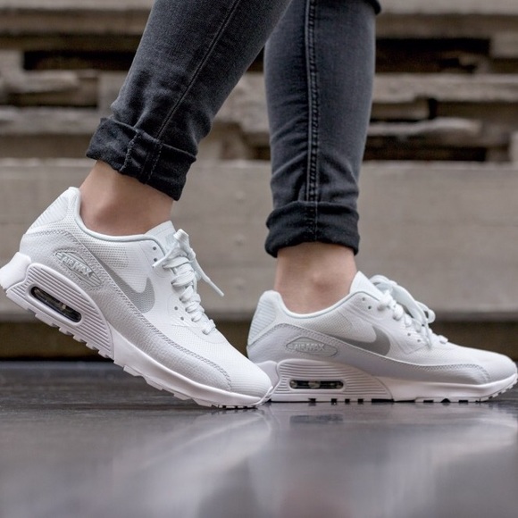 Brand New Nike Air Max 90 Ultra 2.0 White Silver Brand New Nike Air Max 90 Ultra 2.0 White Silver
